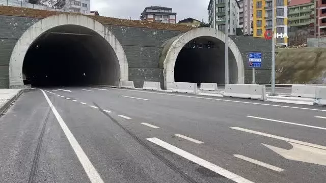 Açılışı yapılacak sahil yolunda temizlik çalışmaları sürüyor