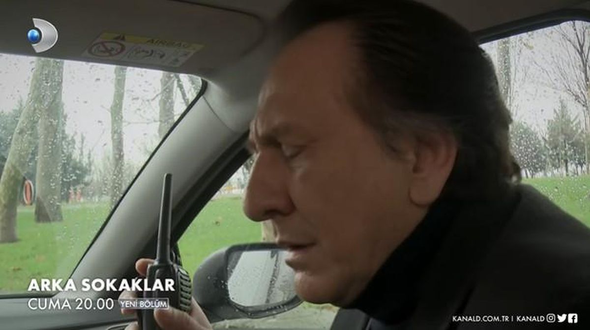Arka Sokaklar 610. bölüm full HD izle! 14 Ocak Arka Sokaklar dizisi yeni bölüm izle! Arka Sokaklar yeni bölüm tamamı çıktı mı? Arka Sokaklar yeni frag