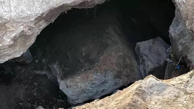 Define ararken kazdığı tünelin altında kalarak can verdi