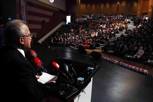 Diyanet İşleri Başkanı Prof. Dr. Ali Erbaş gençlerle buluştu