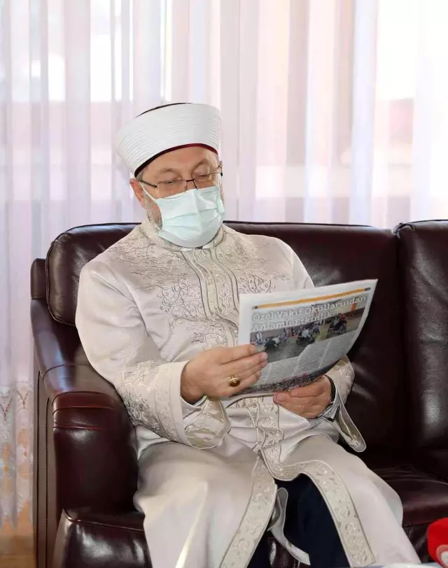 Diyanet İşleri Başkanı Prof. Dr. Ali Erbaş gençlerle buluştu