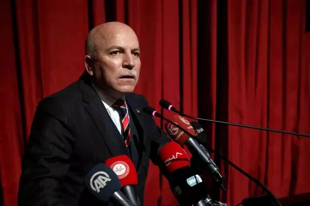 Diyanet İşleri Başkanı Prof. Dr. Ali Erbaş gençlerle buluştu