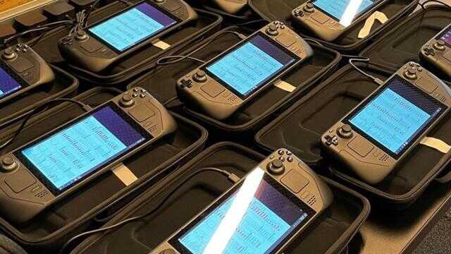 Valve, Steam Deck için sevkiyat tarihi belirledi Valve, Steam Deck için sevkiyat tarihi belirledi