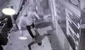 Omuz atma tartışmasında kan aktı! Döve döve metrelerce sürüklediği genci silahla vurdu