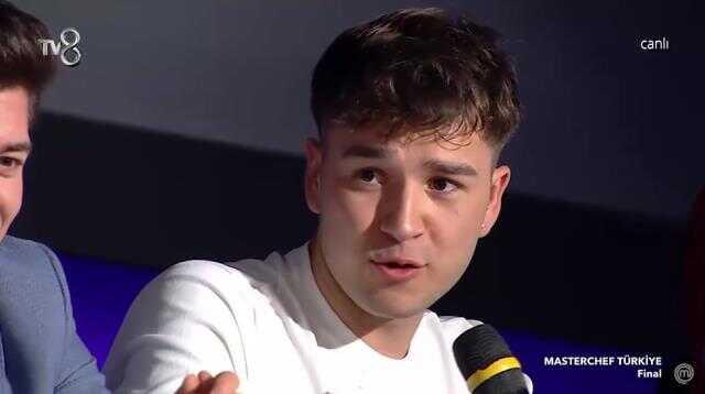 Mehmet Yalçınkaya, MasterChef'in eski yarışmacısı Tunahan'a iş teklif etti