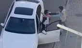 Pendik'te kuzenler birbirine girdi! Biri silah kabzasıyla vurdu, diğeri beton blokla karşılık verdi