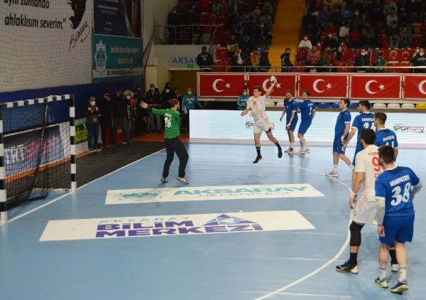 ΣΠΟΡ Εθνική ομάδα χάντμπολ έχασε από την Ελλάδα με 28-20
