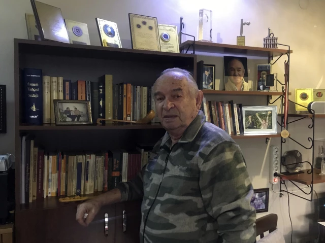 Kurtlar Vadisi Pusu'da oynayan duayen tiyatro sanatçısı Bozkurt Kuruç hayatını kaybetti