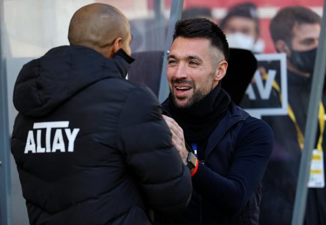 Yeni hoca Mert Nobre de çare olamadı! Altay'ın çilesi bitmiyor