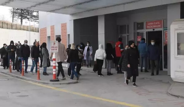 Eskişehir kıpkırmızı! İşte ildeki koronavirüs vaka artışının tek nedeni Eskişehir kıpkırmızı! İşte ildeki koronavirüs vaka artışının tek nedeni