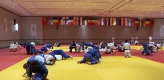 Judoda milli takım olimpiyat madalyası için çalışıyor