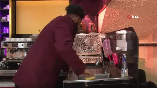 Ankara ayazı Başkentin Afrikalılarını vurdu