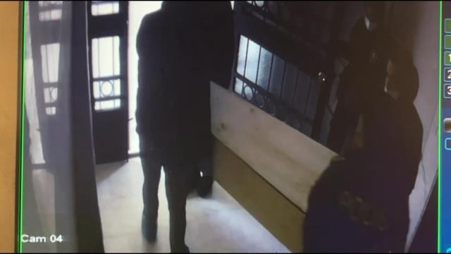 Eini plastik kelepeyle boan cani koca, cinayet sonras kendini ihbar etti: Gelin beni aln