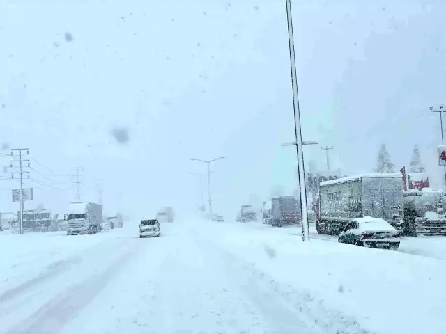 Bolu Dağına ağır tonajlı araçların geçişine izin verilmiyor