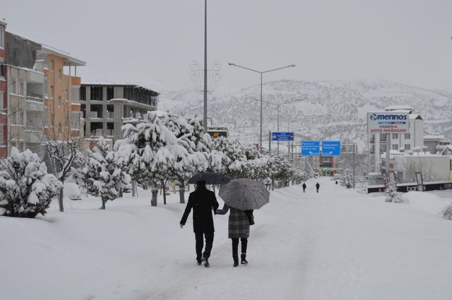 Gaziantep Büyükşehir Belediye Başkanı Şahin'den eleştirilere yanıt: Yalan haberlere itibar etmeyin, devlet işinin başında