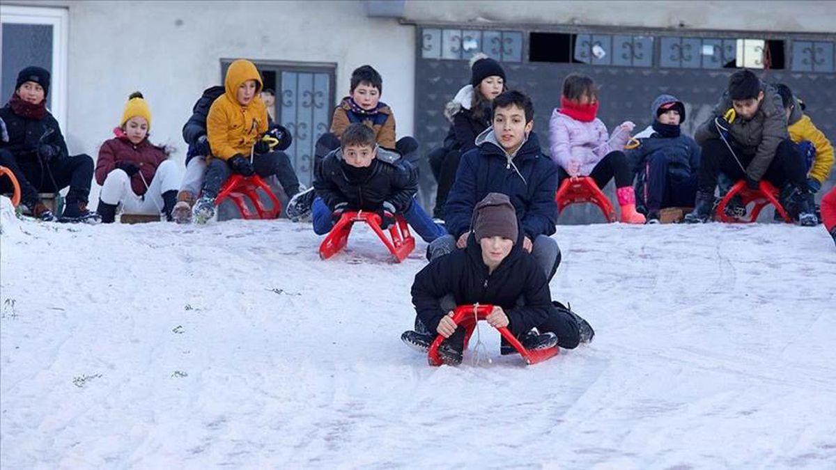 İnegöl'de okullar tatil mi? 19 Ocak bugün Bursa'da kar tatili var mı?