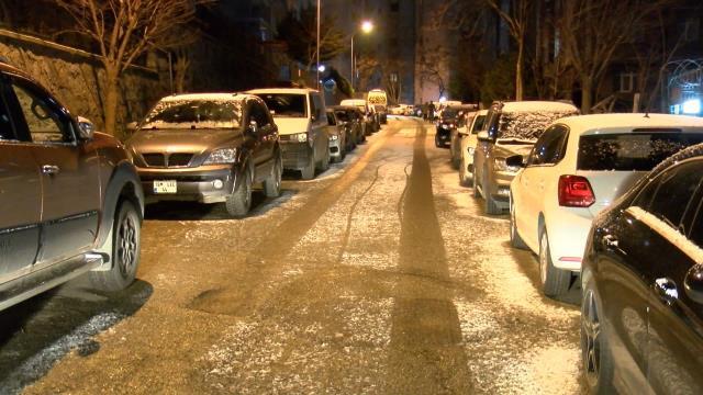 Kadıköy'de E-5 Karayolu beyaza büründü