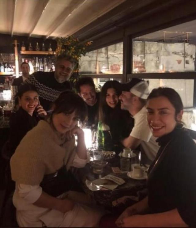 Tuba Büyüküstün ile Murat Boz'un eğlenceli karesi kafa karıştırdı