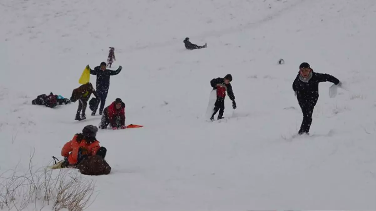 Vali ile öğrenci arasında güldüren antifriz diyaloğu