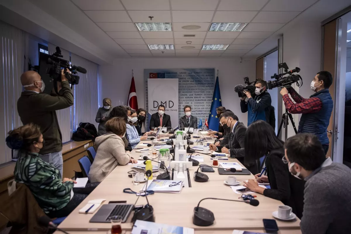 AB Büyükelçisi Meyer-Landrut, DMD üyelerinin sorularını yanıtladı