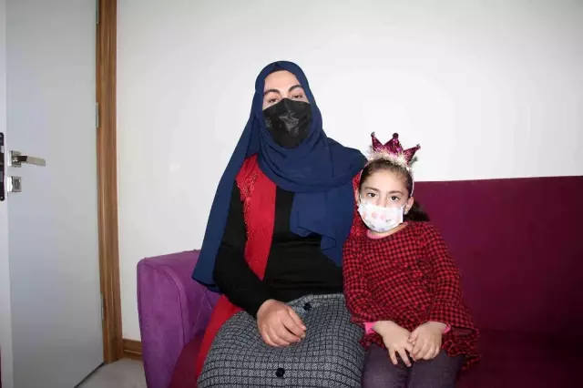 Depremde oğlunu kaybeden anne, enkaz altındaki son konuşmalarını anlattı: Uykum geliyor, ben şehit oluyorum