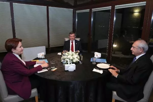 Kulisleri hareketlendiren sürpriz buluşma! Kılıçdaroğlu, Akşener ve Davutoğlu bir araya geldi