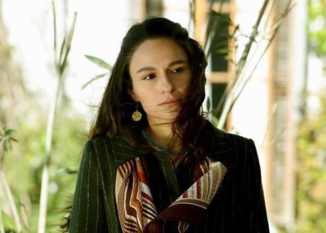 Saniye ve Gülten öldü mü, diziden mi çıkacaklar? Bir Zamanlar Çukurova Saniye ve Gülten ölecek mi? Selin Yeninci ve Selin Genç diziden ayrılıyor mu? Saniye ve Gülten öldü mü, diziden mi çıkacaklar? Bir Zamanlar Çukurova Saniye ve Gülten ölecek mi? Selin Yeninci ve Selin Genç diziden ayrılıyor mu?