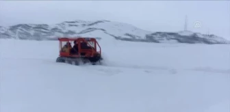 GAZİANTEP - Kardan amfibik araçla kurtulan hamile kadın bebeğiyle buluştu