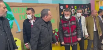 MKE Ankaragücü, Ahmet Çalık'ın anısına öğrencilere çikolata dağıttı