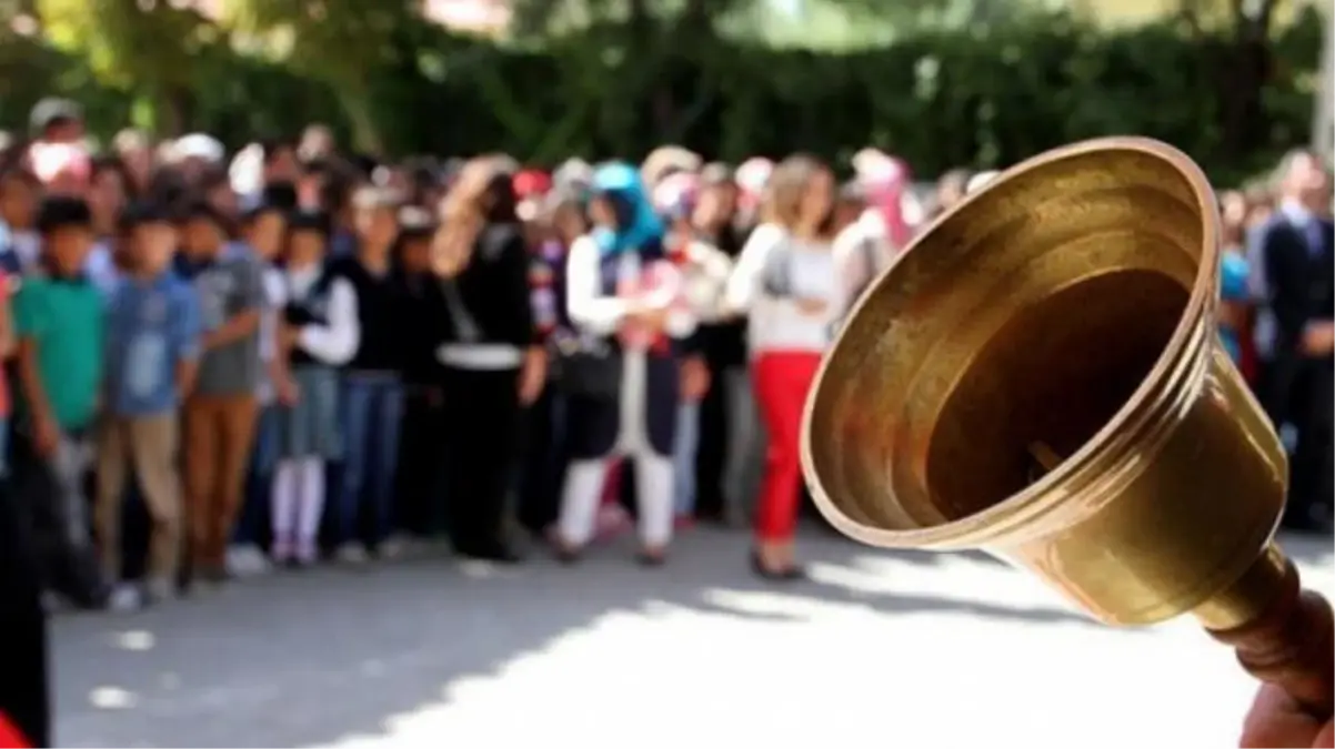 Son Dakika: Artan vakalar sonrası yarıyıl tatili uzatılacak mı? Milli Eğitim Bakanı Özer'den net yanıt