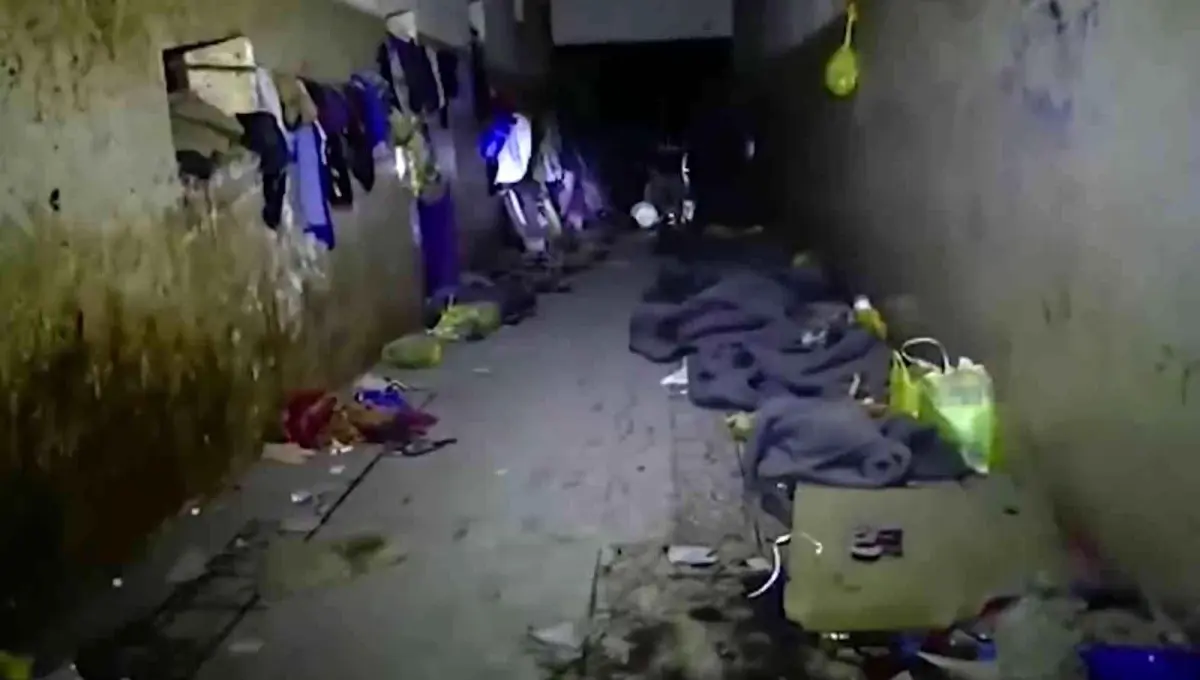 Yemen'de geçici gözaltı merkezine hava saldırısı: 70 ölü