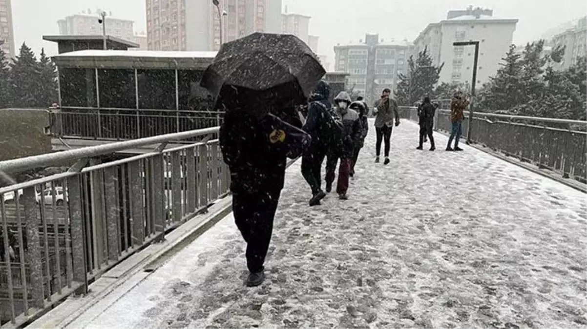 İstanbul'u etkisi altına alan kar yağışı, 5 gün daha devam edecek