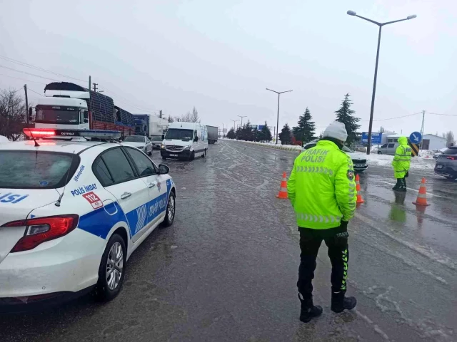 Konya Antalya Karayolu trafiğe kapandı