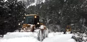 Sinop'ta kar esareti azalıyor