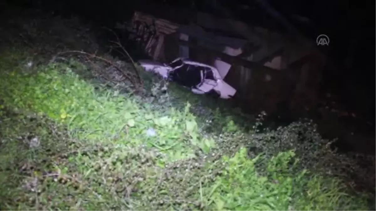 Son dakika haber... İki otomobilin çarpıştığı kazada 4 kişi yaralandı