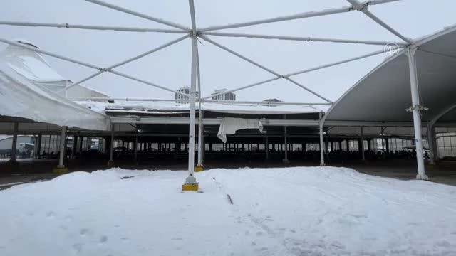 KASTAMONU - Kar nedeniyle bazı yapıların çatısı çöktü
