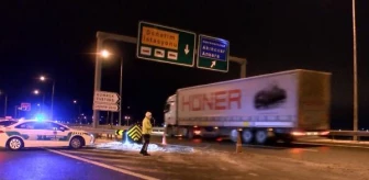 Ankara TEM Otoyolu ve D-100 yolu; araç geçişlerine kapatıldı (2)