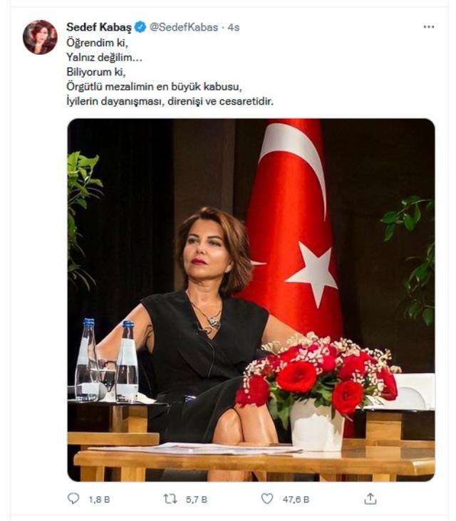 Cumhurbaşkanı'na hakaretten tutuklanan Sedef Kabaş'ın sosyal medya hesabından dikkat çeken paylaşım Cumhurbaşkanı'na hakaretten tutuklanan Sedef Kabaş'ın sosyal medya hesabından dikkat çeken paylaşım