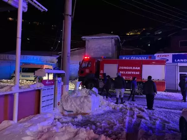 Son dakika haberi | EVİNDE ÇIKAN YANGINDA HAYATINI KAYBETTİ
