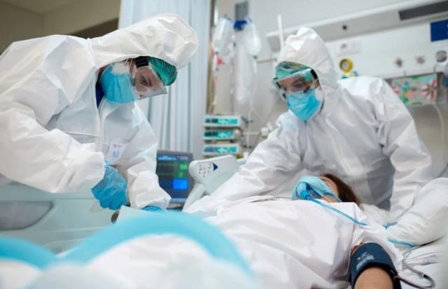 Omicron'un daha hızlı yayılıyor! Yeni alt varyant BA.2 pandeminin seyrini nasıl etkileyecek?