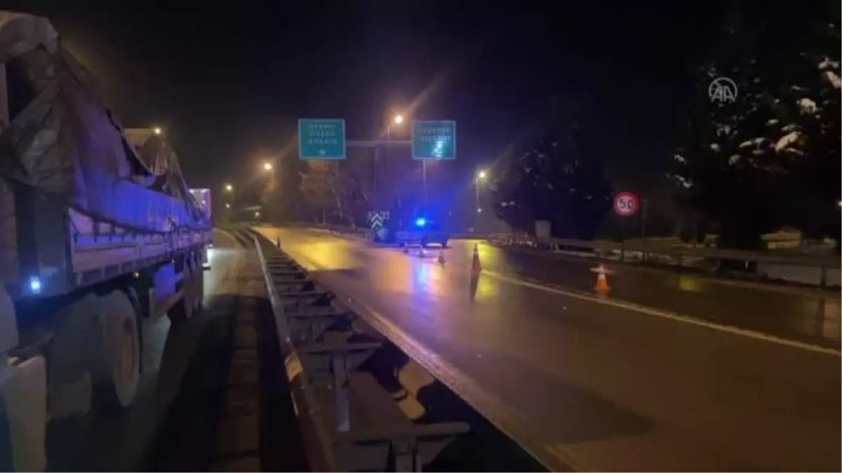 İstanbul istikametine araç geçişine izin verilmiyor (2)