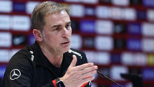 Stefan Kuntz'dan milli futbolcu için olay benzetme! Hak veren de var, yerden yere vuran da