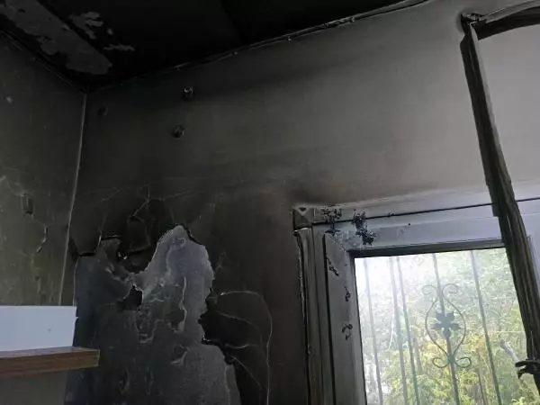 Boşandığı eşinin oğluyla gönderdiği hoparlör bomba gibi patladı, ikisinden de şikayetçi oldu Boşandığı eşinin oğluyla gönderdiği hoparlör bomba gibi patladı, ikisinden de şikayetçi oldu