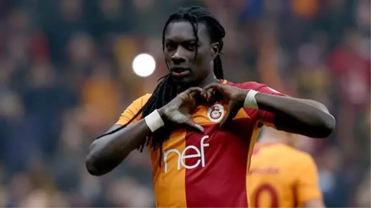 Son Dakika: Burak Elmas transfer müjdesini canlı yayında verdi! Taraftarın sevgilisi geri dönüyor