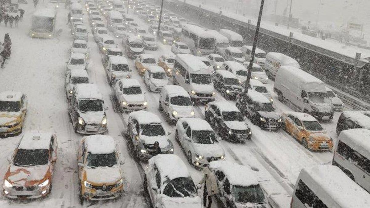 Son Dakika! İstanbul'da tüm yollar açıldı, Trakya ve Anadolu'dan şehre giriş kısıtlaması kaldırıldı