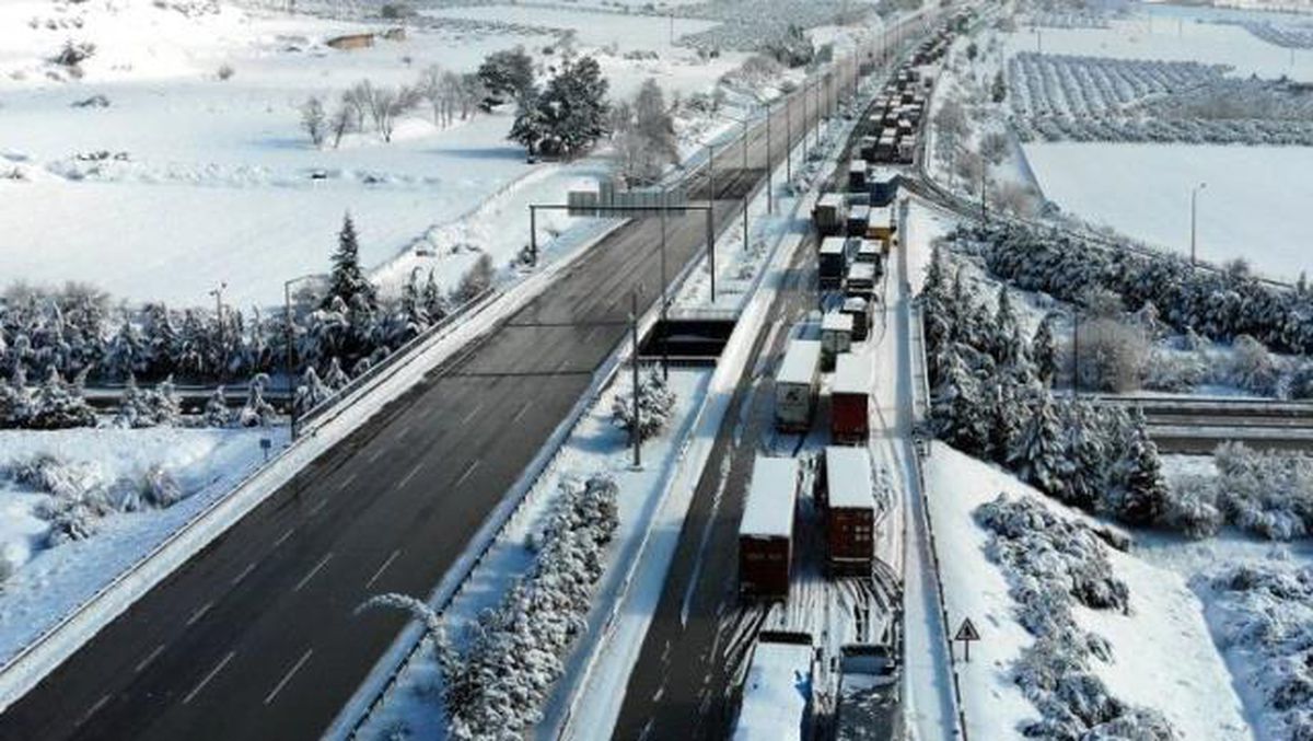Yollar açıldı mı? 25 Ocak Salı İstanbul'da yollar açıldı mı? Kuzey Marmara Otoyolu ve TEM Otoyolu açık mı?