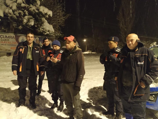 Konya'da kar ve tipi nedeniyle 6 gün mahsur kalan işçiyi AFAD ekipleri kurtardı
