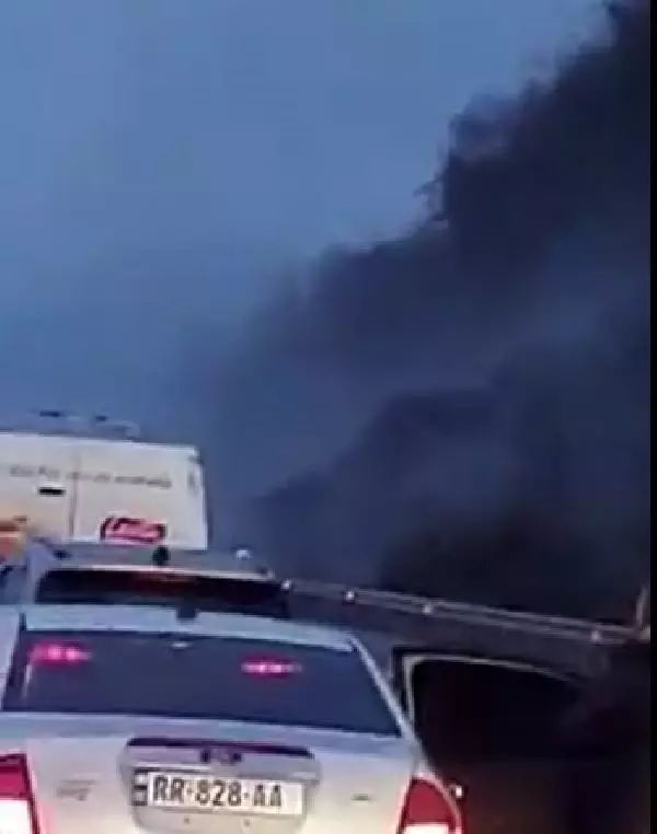 Heyelan nedeniyle kapanan Karadeniz Sahil Yolu 1 saat sonra trafiğe açıldı