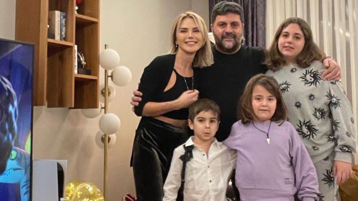 Eşinin ölümüyle yıkılan Ece Erken'in yılbaşı paylaşımı yürek yakıyor: Yepyeni sayfalara umutlu hikayeler yazalım