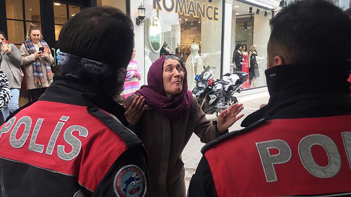 Kayıp kızını arayan annenin feryadı yürekleri dağladı: O beni bırakmaz, zorla götürdüler